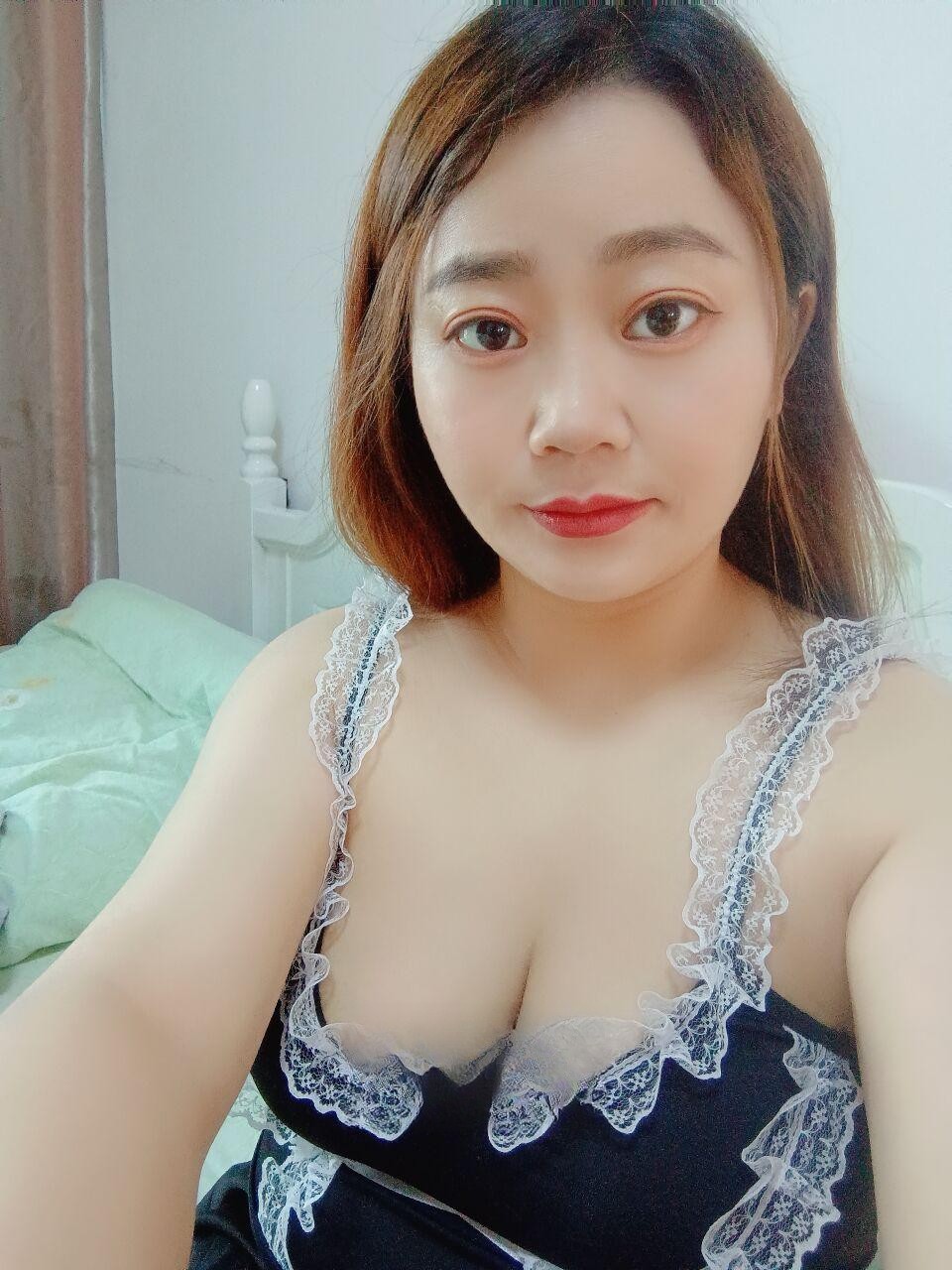 浦东肉感十足的嫩妹