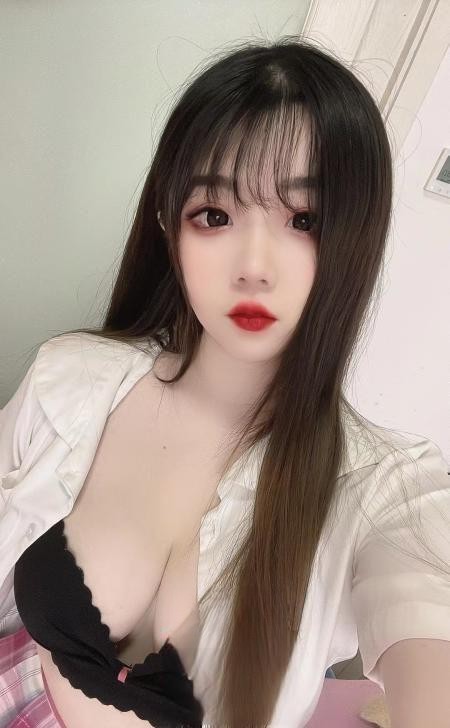 津南高颜值小妹