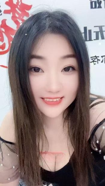 武汉丰满紧致小姐姐