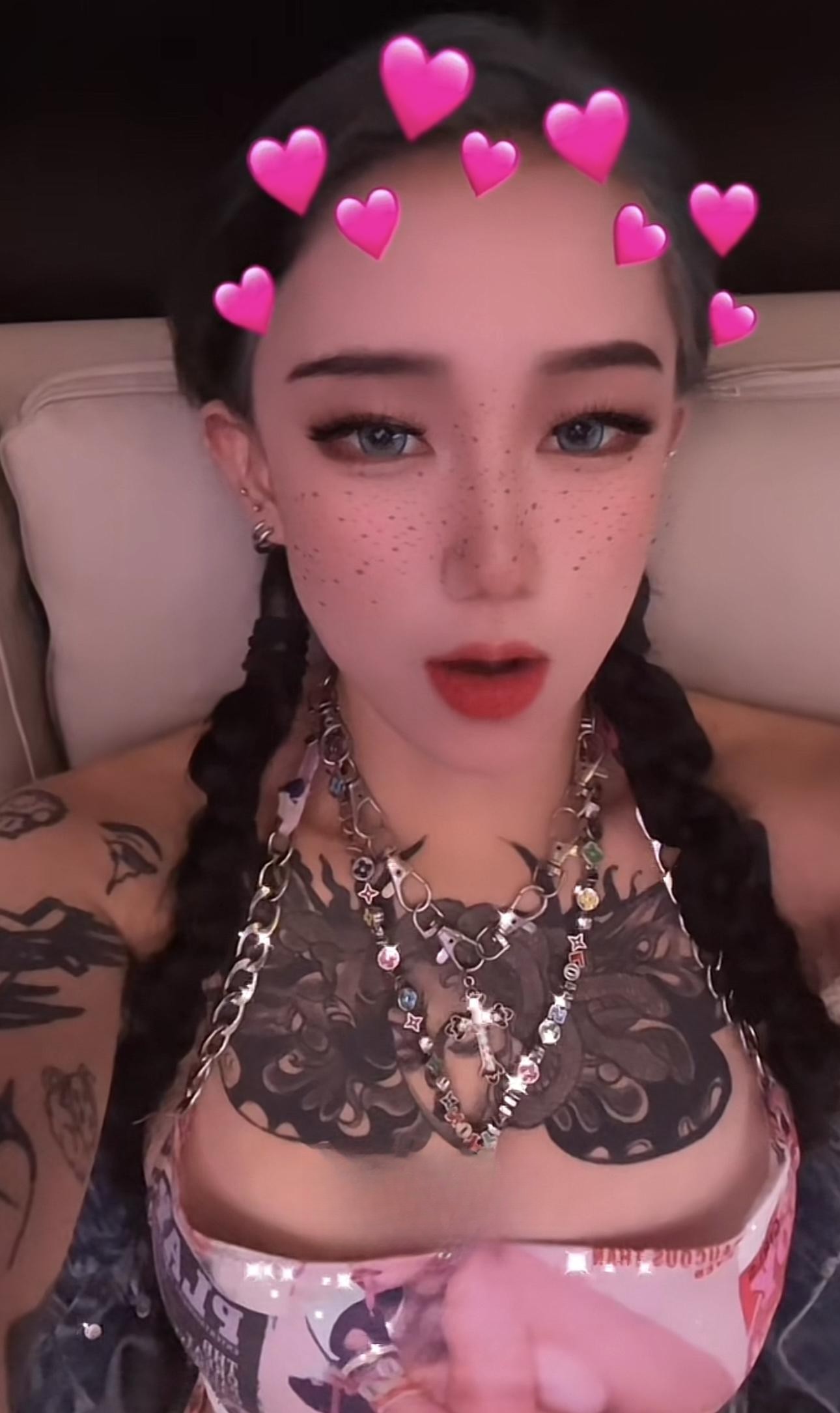 反差包臀白虎少妇可情趣装