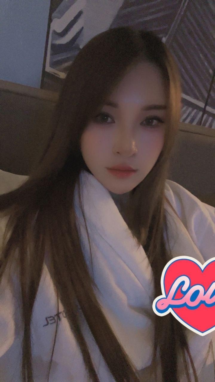 江北气质尤物小美女