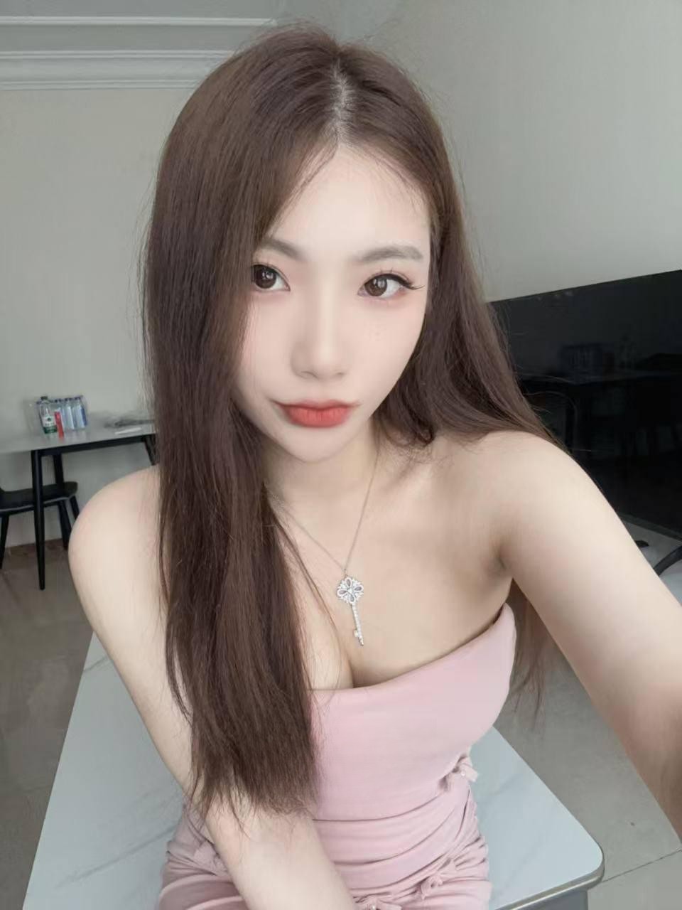 模特身材小妹