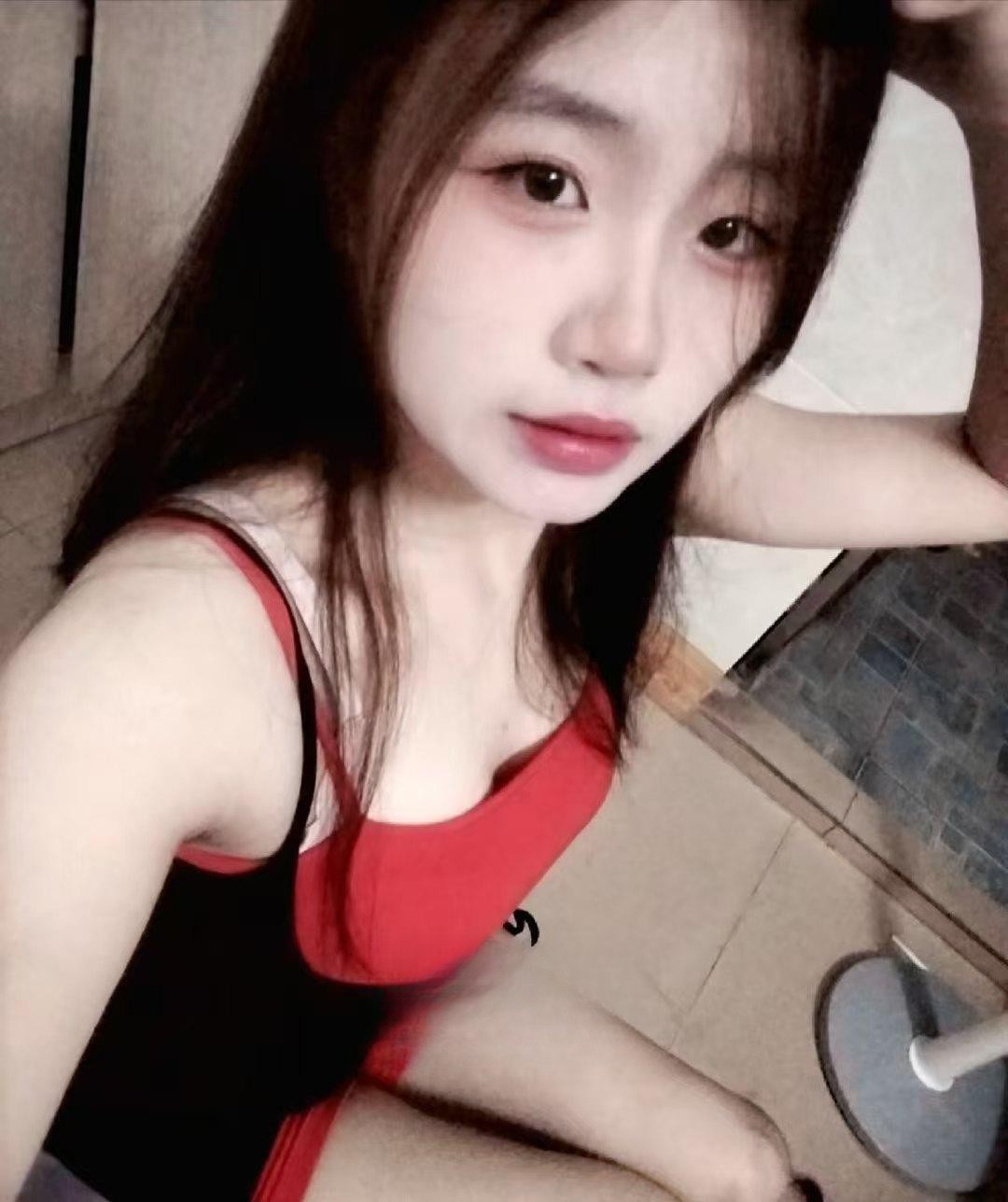 妹妹紧逼水多耐操易高潮