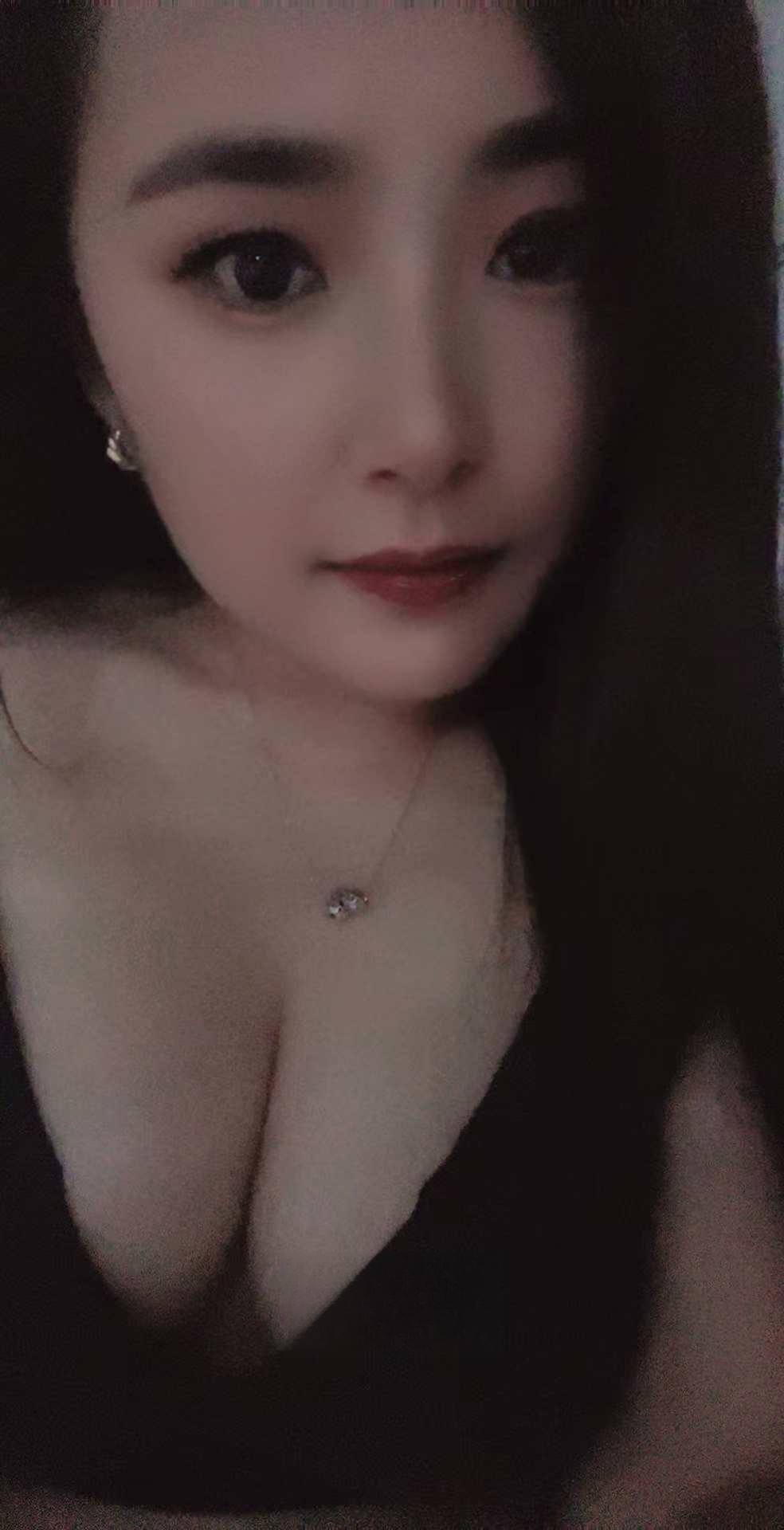 抚媚妖娆极品小姐姐