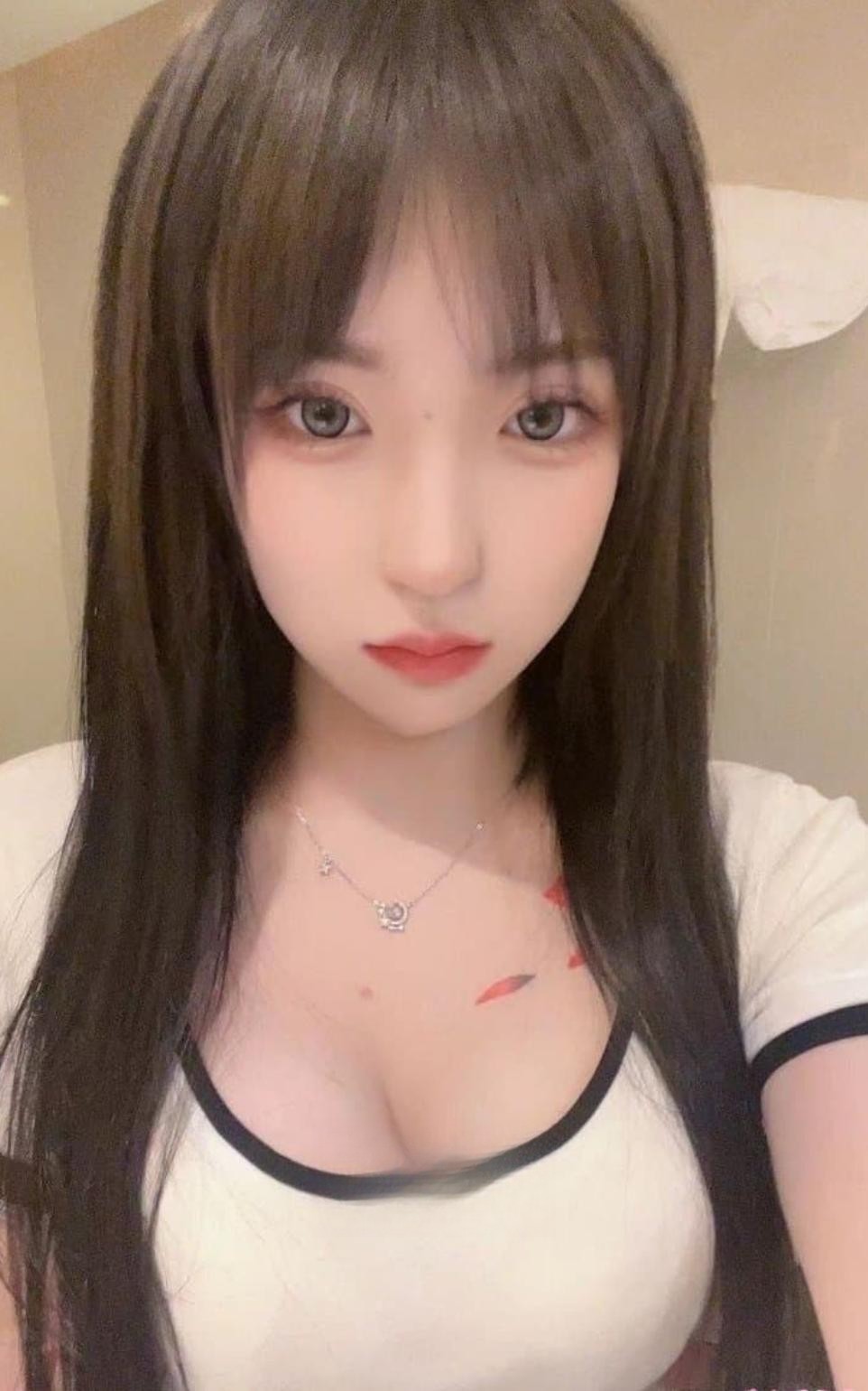 清纯大奶嫩妹
