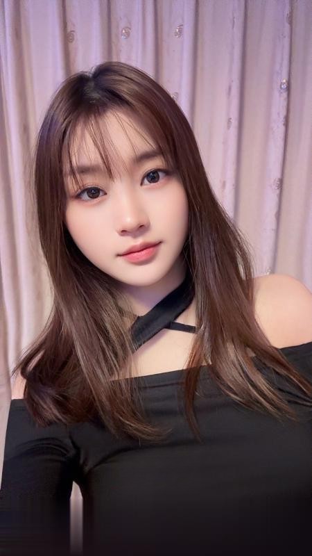 服务好的纯欲风小姐姐