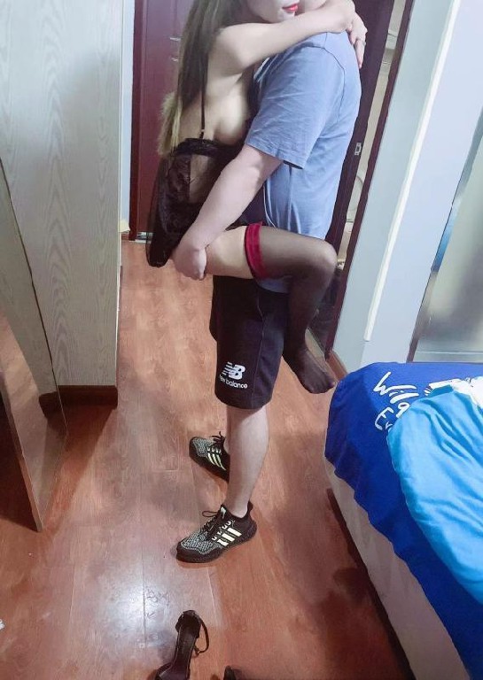 可抱起来玩的甜甜老师