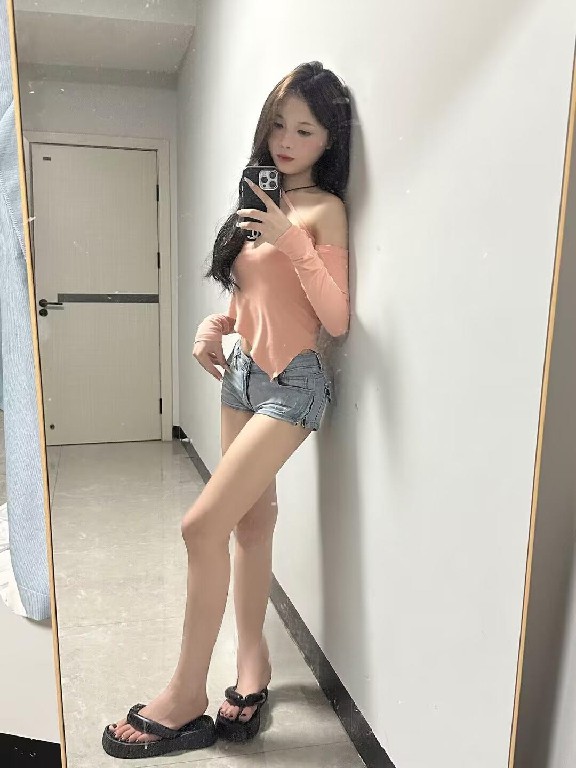 粉嫩白皙小仙女