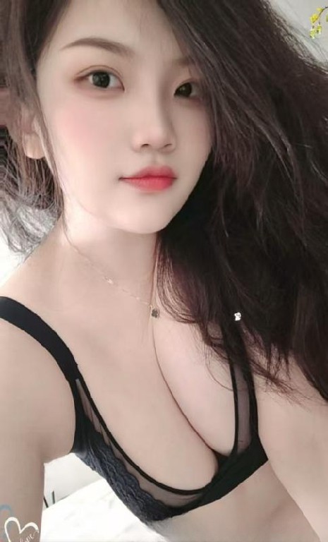 天河AV大胸妹