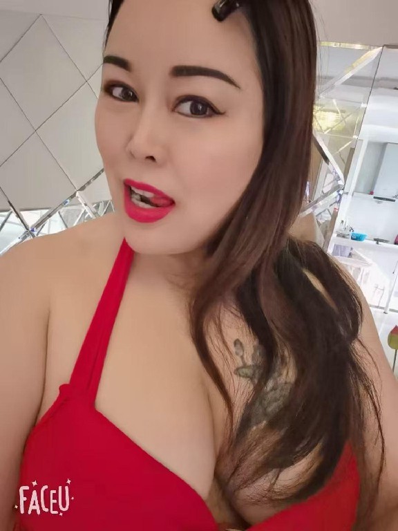 性感制服熟女