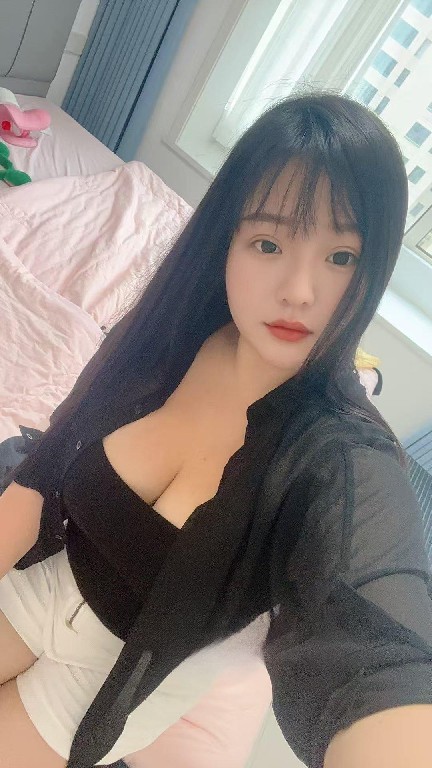 裕华区服务系爆乳辣妹