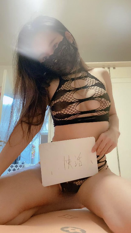 黑丝肥臀少妇