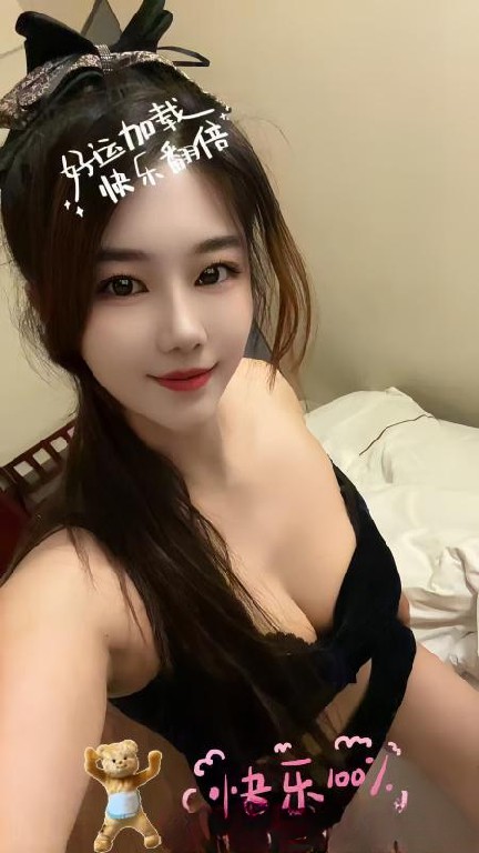 高挑性感美女
