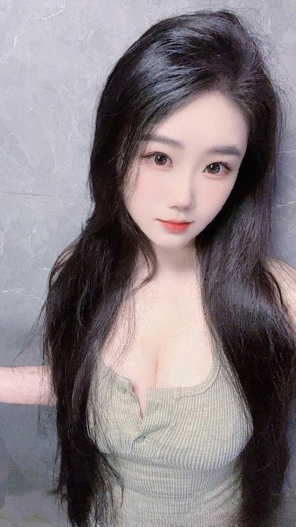 坂田甜妹琪琪