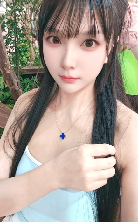 三点粉青青