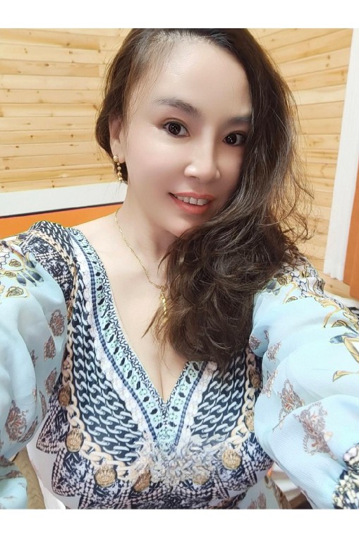 沈阳站附近的大奶熟女