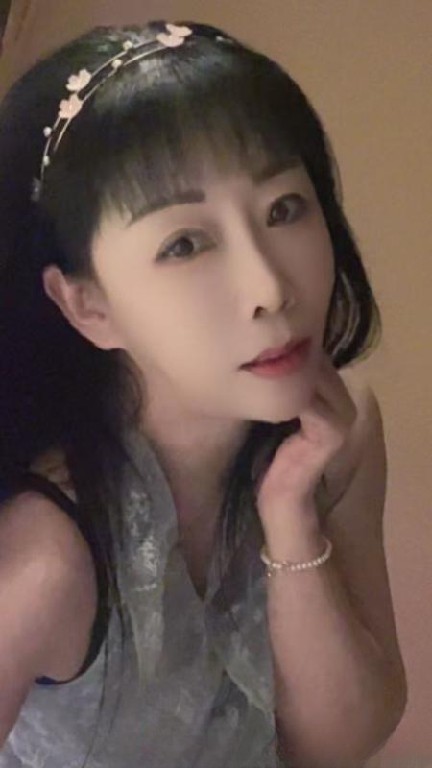 泻火服务系骚少妇