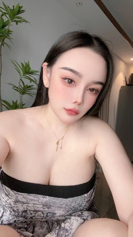 轻少妇盈盈