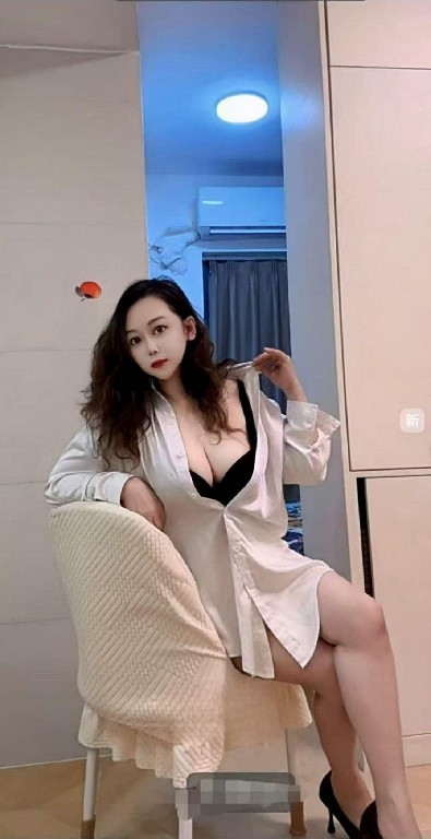 水床性感美妞