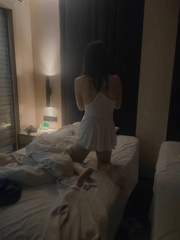 兼职清纯小妹