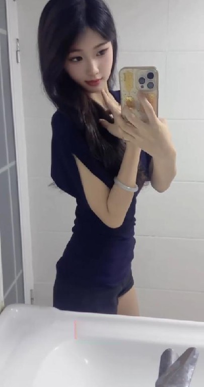 小嫩妓干了二炮爽翻天