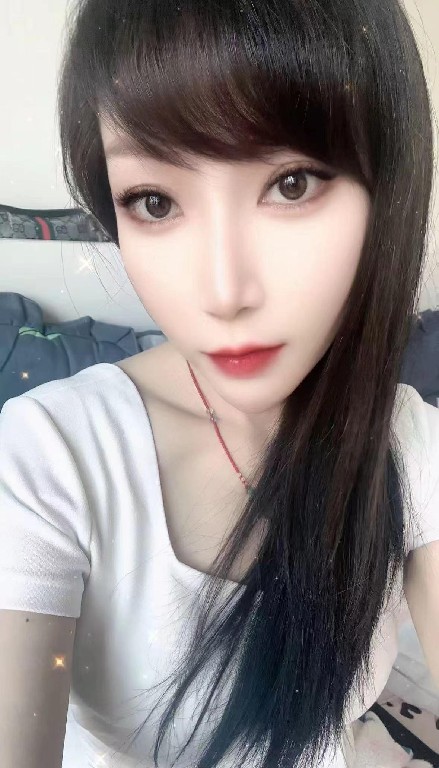 毒龙小姐姐