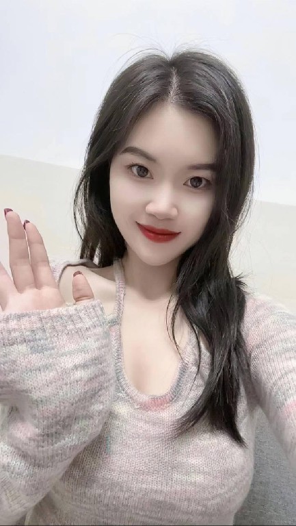 高挑大奶骚货嫩妹