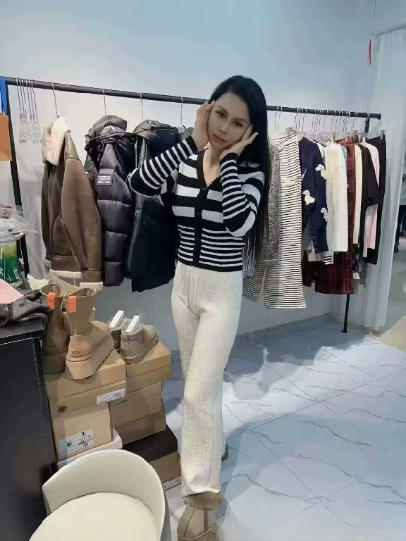苏州昆山居家少妇