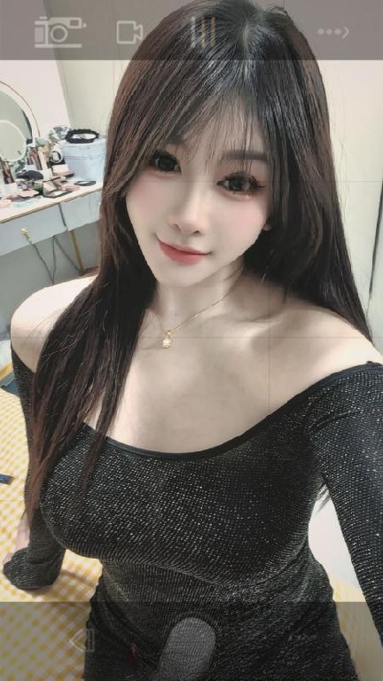 高颜值平安小姐姐