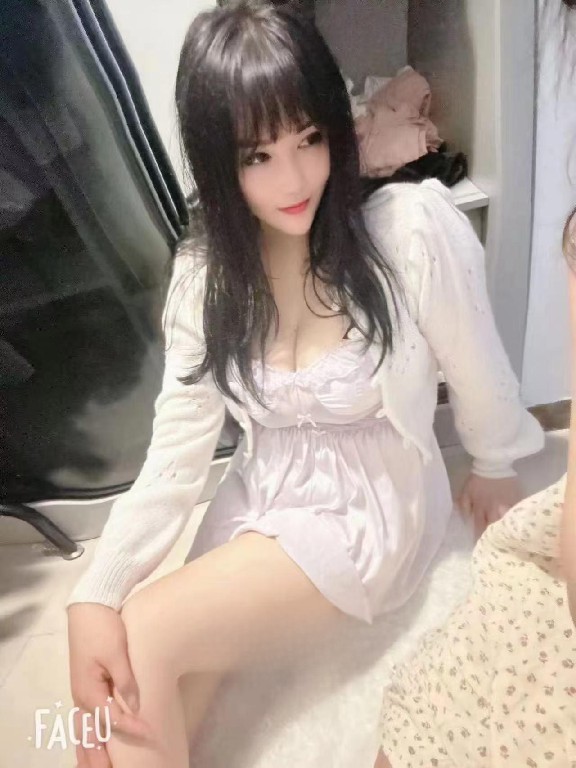 重庆气质少妇，活好水多大奶妹