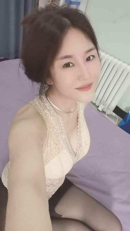 骚骚媚儿