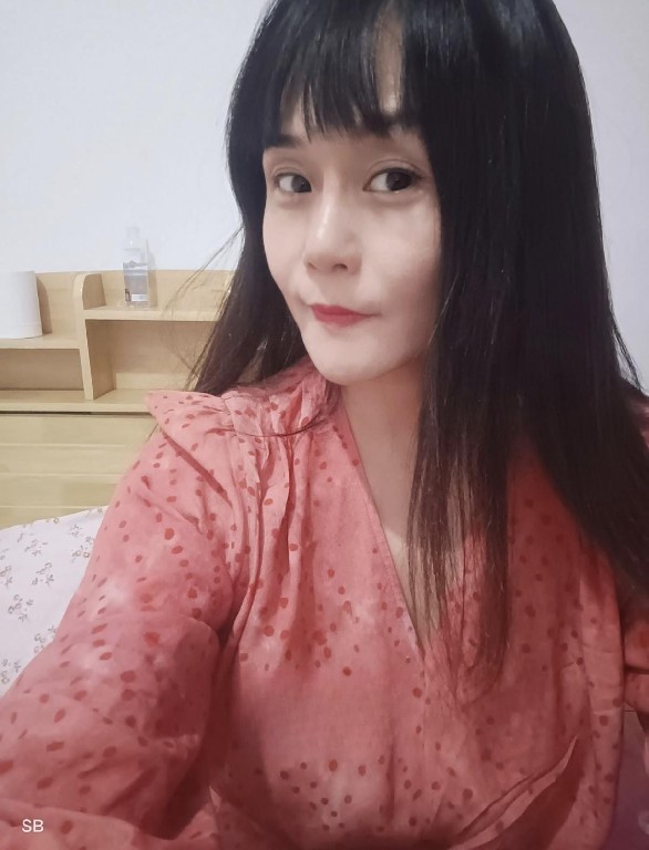港区大奶健身少妇