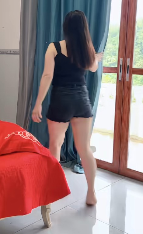 肤白貌美骚货