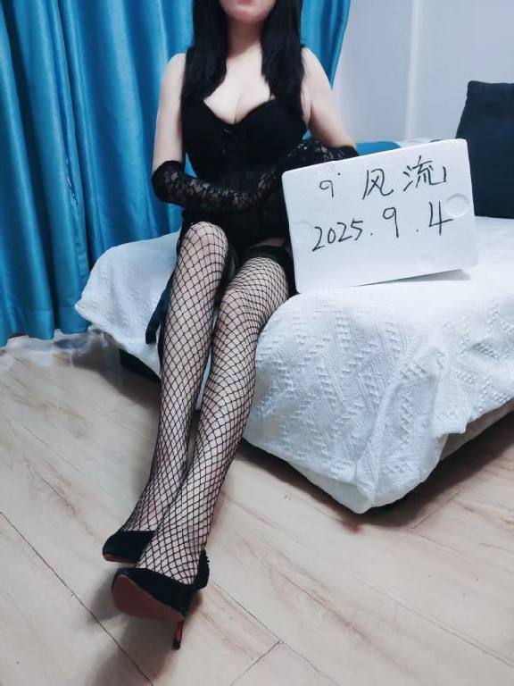 青羊区大胸美女晴晴