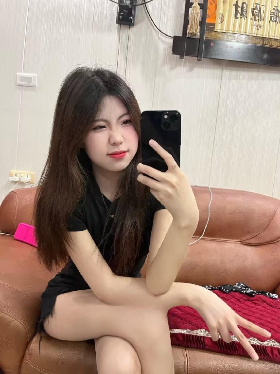 很淫荡的风骚小妖精