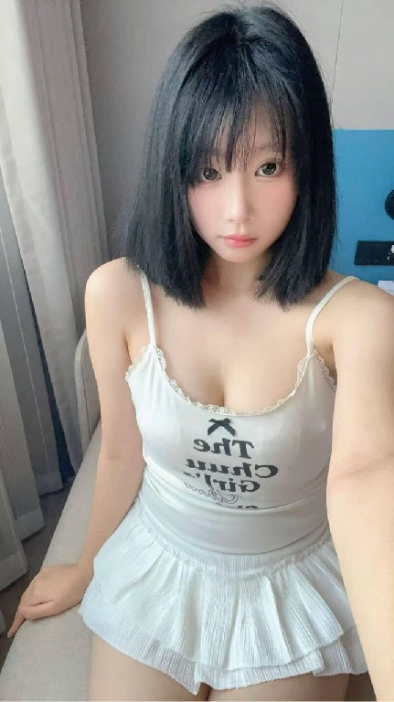 极品年轻嫩妹下海