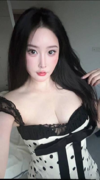 滨湖大胸表姐