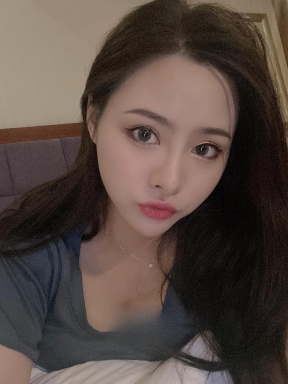性感少妇身材火辣