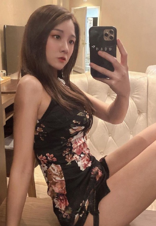 性感诱惑小蛮腰