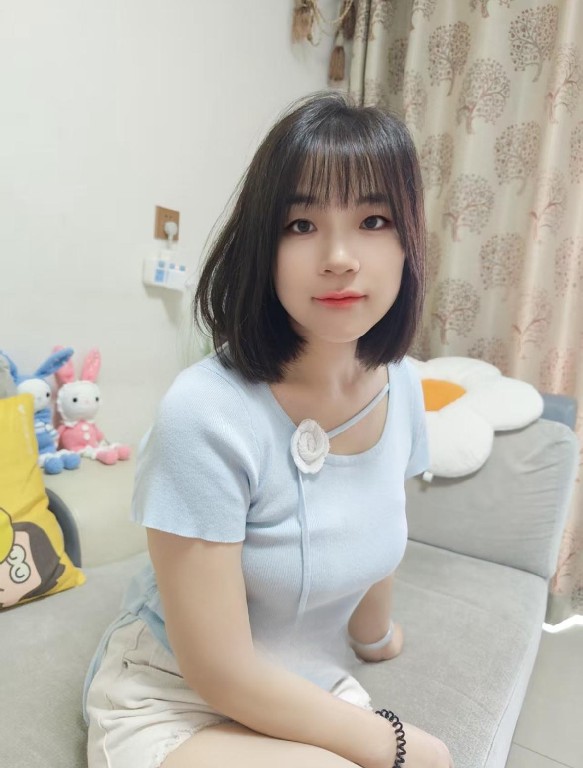 科技路梦瑶