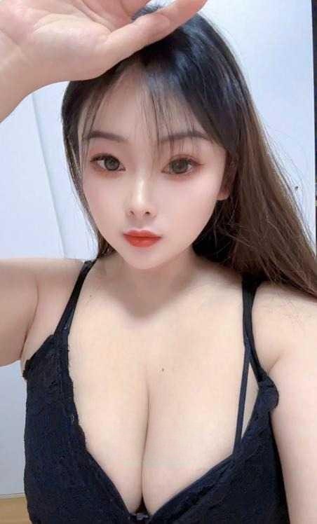 白云大奶少妇丹丹