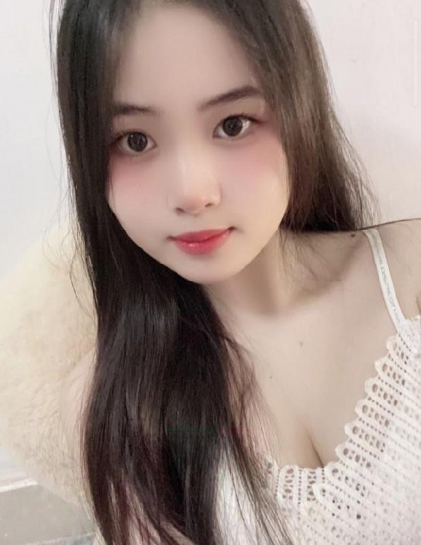 粉嫩多汁小骚货
