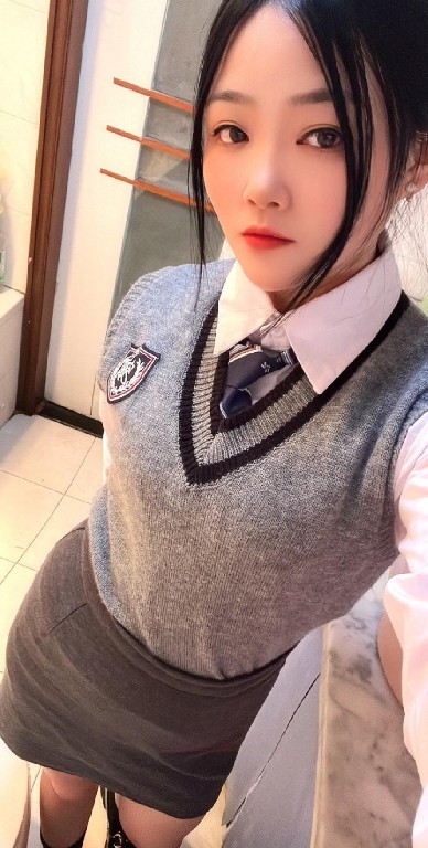 高颜值身材妹妹