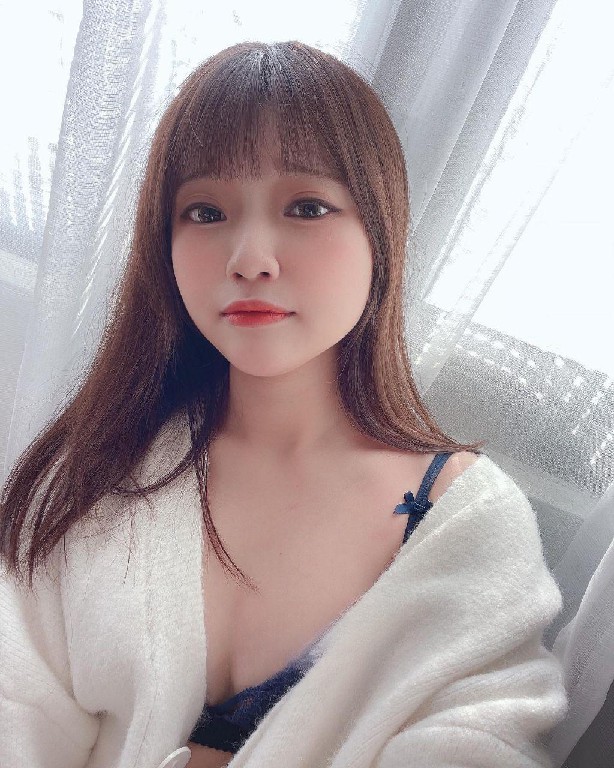 高颜值性感小姐姐