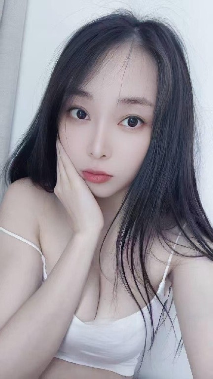 雨花性感苗条粉嫩多汁