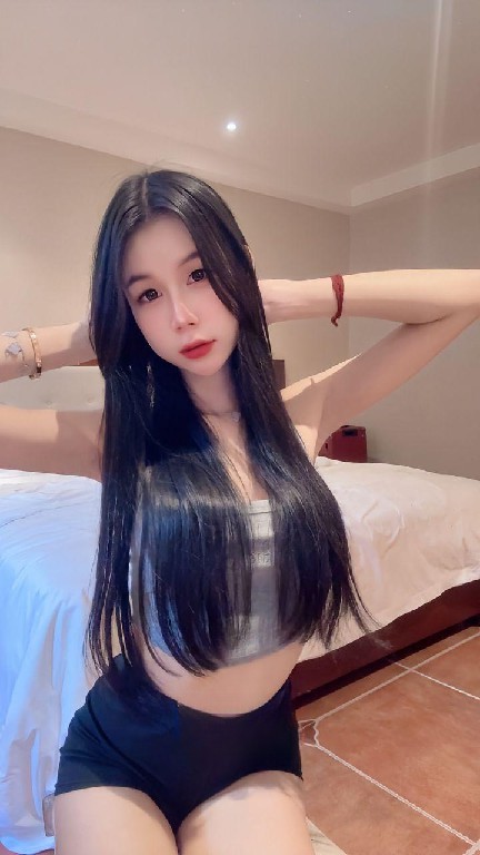 大奶蜜桃臀小野猫