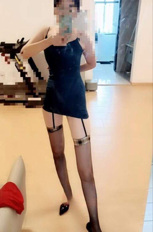 性感制服小太妹