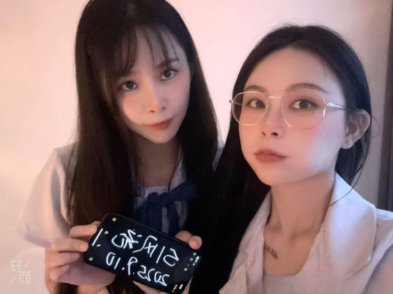 姐妹双飞可剧情