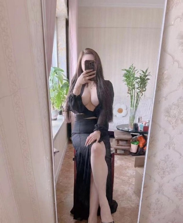 少妇梦梦越来越大