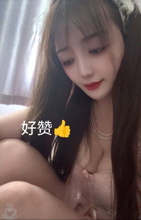 大奶小樱桃骚女